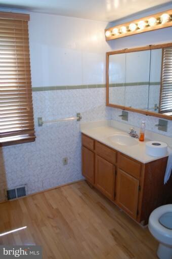 7428 Greenbank Rd, Middle River, MD 21220 - photo 4