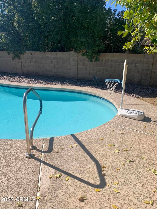 emerson pool1