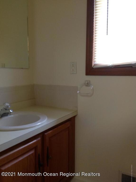917 Rt 88 Bath