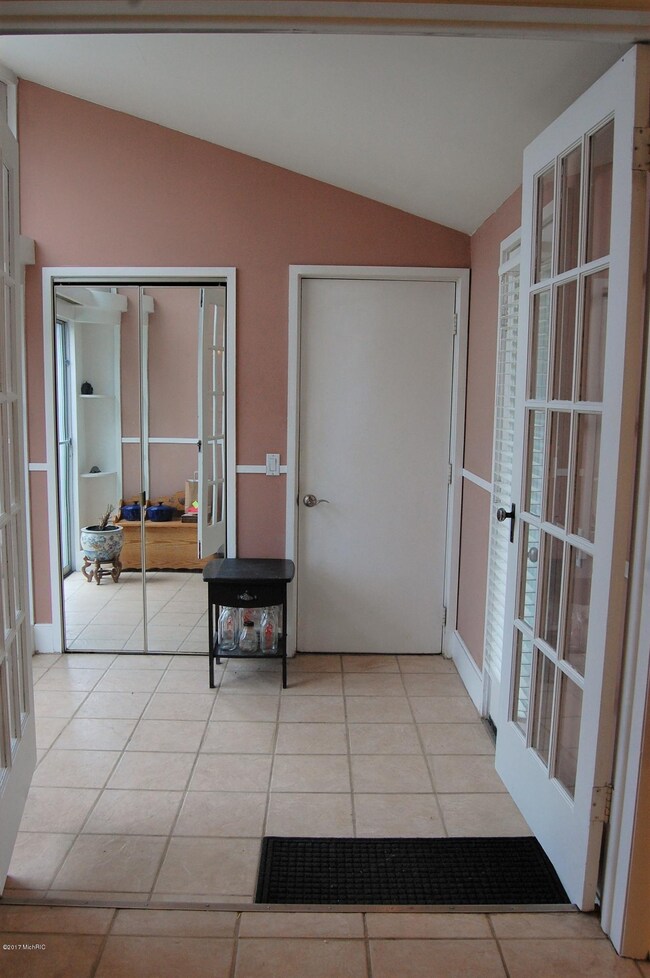 561 Netherfield St NW, Comstock Park, MI 49321 - photo 6