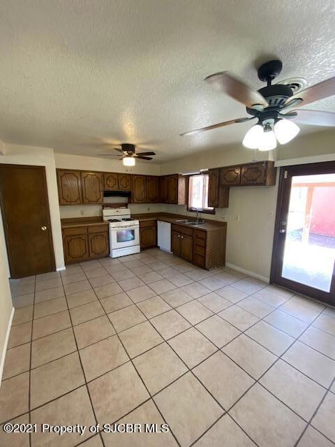 3916 Wilshire Dr, Farmington, NM 87402 - photo 6