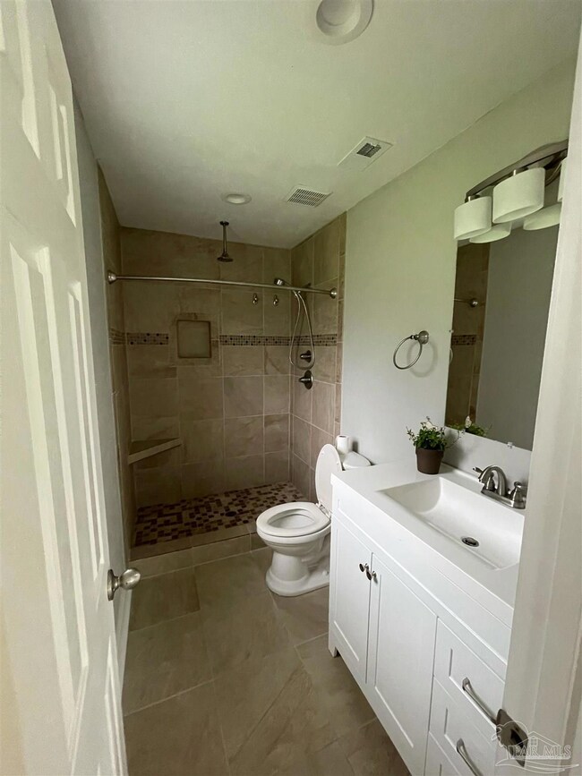 2546 Corral Dr, Cantonment, FL 32533 - photo 6