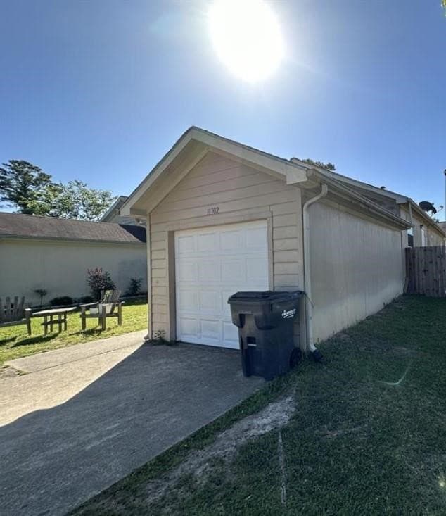 11702 Greenglen Dr, Houston, TX 77044 - photo 7