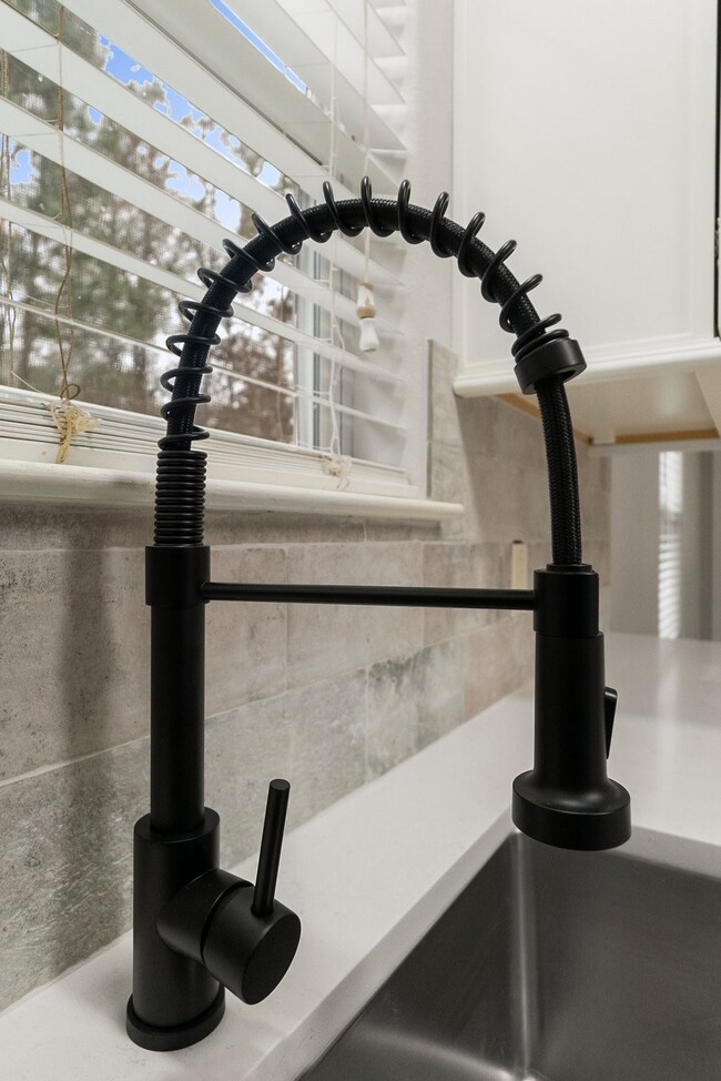 1799 League Line Rd unit 4, Conroe, TX 77304 - photo 7