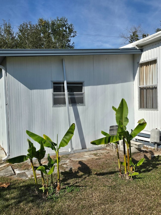 5548 Bethany Loop, Zephyrhills, FL 33542 - photo 3