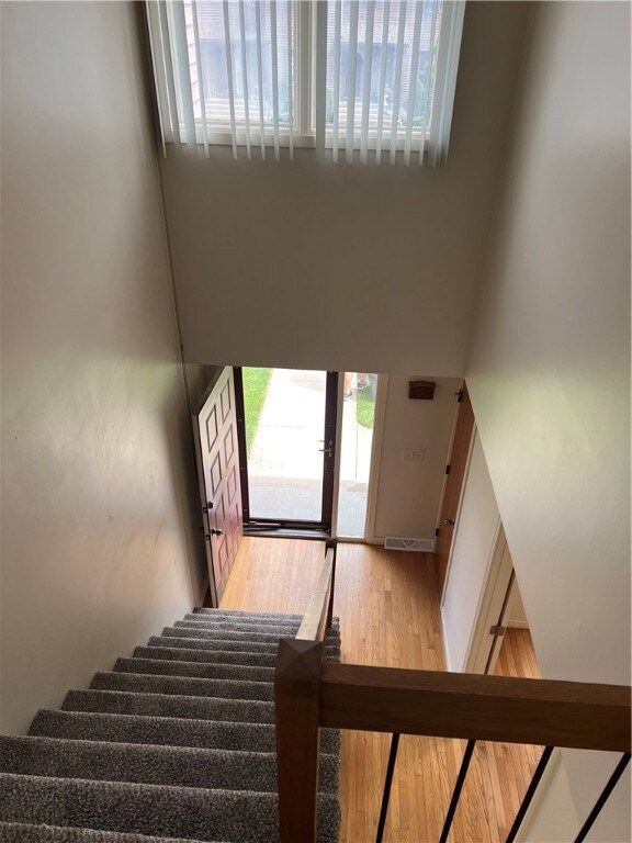 252 Mayfield Ave unit B, Cranston, RI 02920 - photo 7