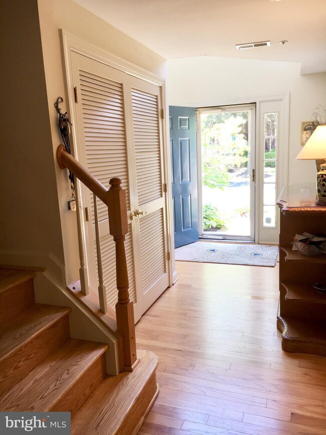 14205 Plum Run Way, Silver Spring, MD 20906 - photo 5