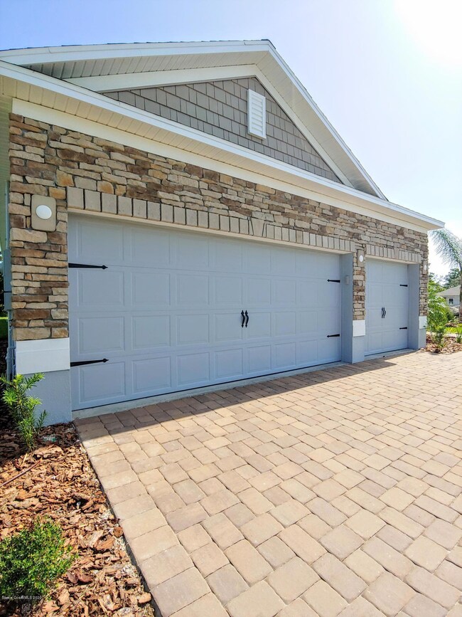 3 car garage