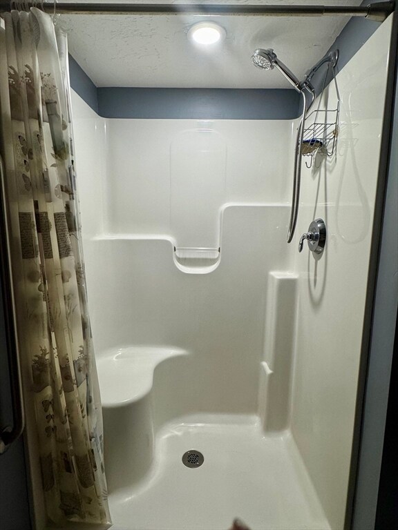 38 N Main St unit 2R, Carver, MA 02330 - photo 5