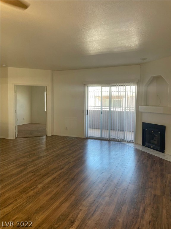 3605 Spanish Butterfly St unit 202, Las Vegas, NV 89108 - photo 5