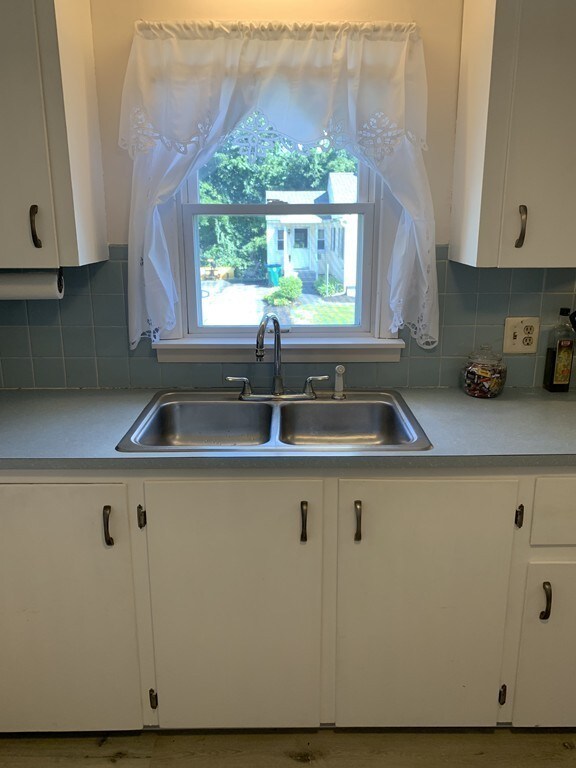 20 Bernard Dr, Fitchburg, MA 01420 - photo 5