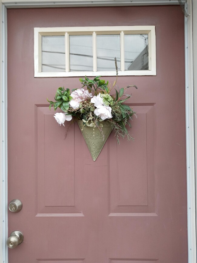 31 Beaver St, Nashua, NH 03063 - photo 2