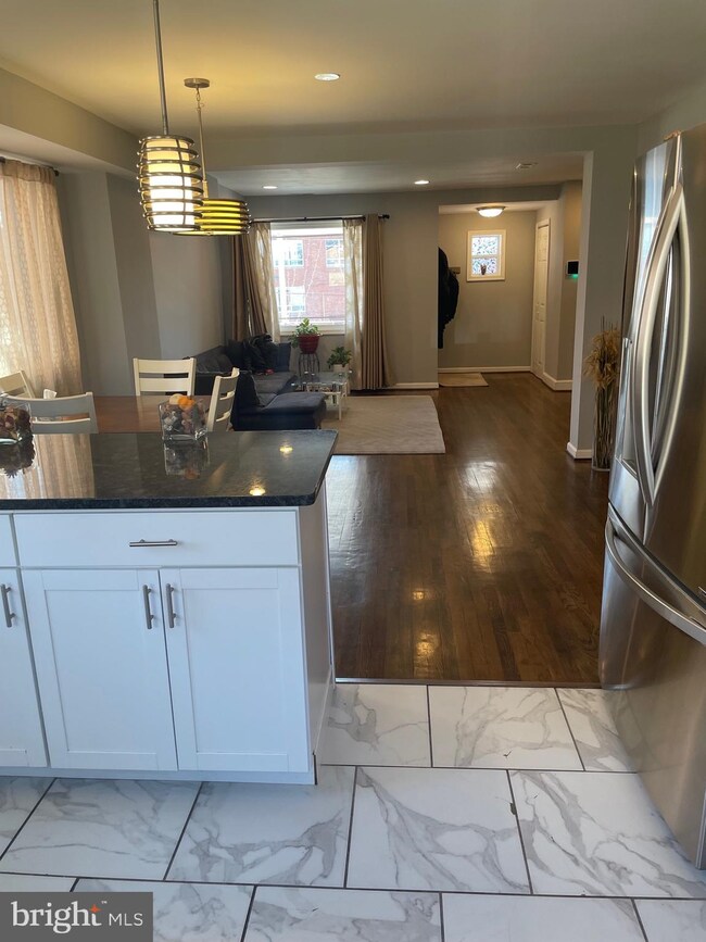 524 Hamilton St NE unit UPPER LEVEL, Washington, DC 20011 - photo 7