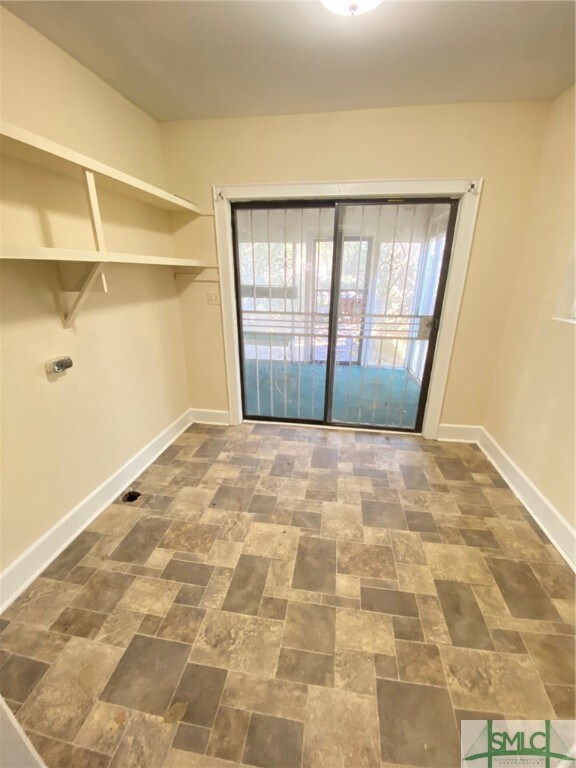 718 W 44th St, Savannah, GA 31405 - photo 7