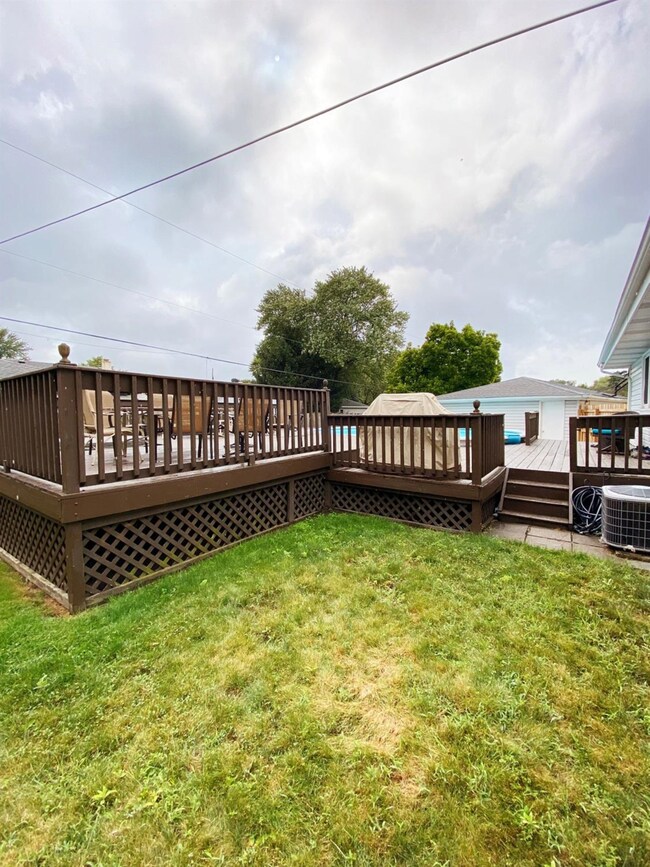 3108 E 98th Place, Highland, IN 46322 - photo 4