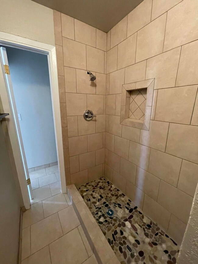 D66448BB-657D-468F-B66C-A6AB0BA8F12C