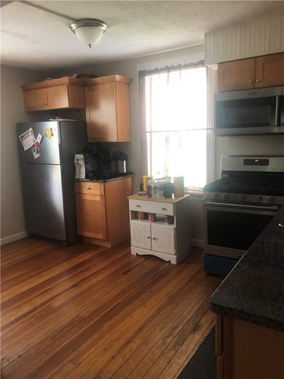 31 Woodland Ave unit 2, Smithfield, RI 02917 - photo 2