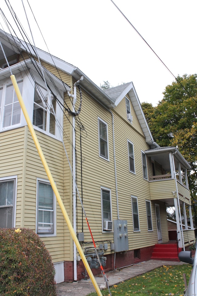 23 Howe St, Meriden, CT 06450 - photo 3