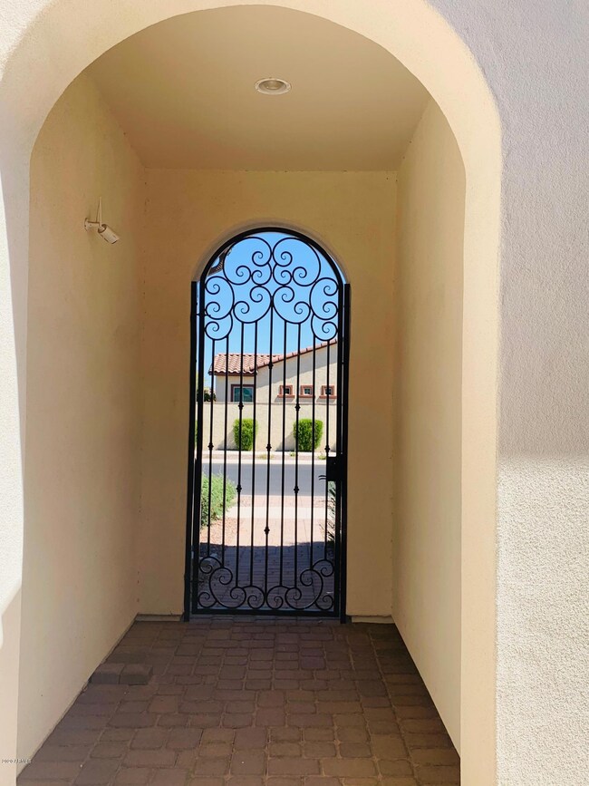 309F0039-C90B-48A3-ADB5-D79FE60E3A44