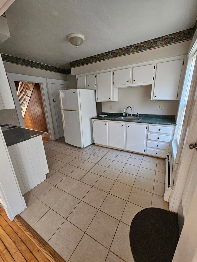 119a Franklin St, Franklin, NH 03235 - photo 7