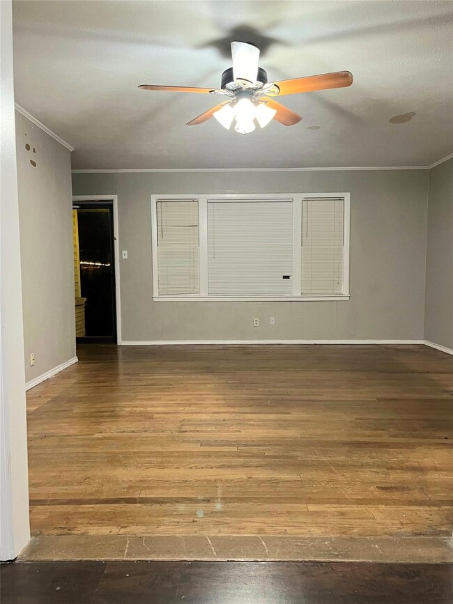 312 Wanda Way, Hurst, TX 76053 - photo 5