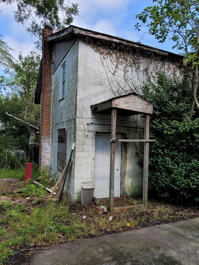 623 4th St NW, Moultrie, GA 31768 - photo 5