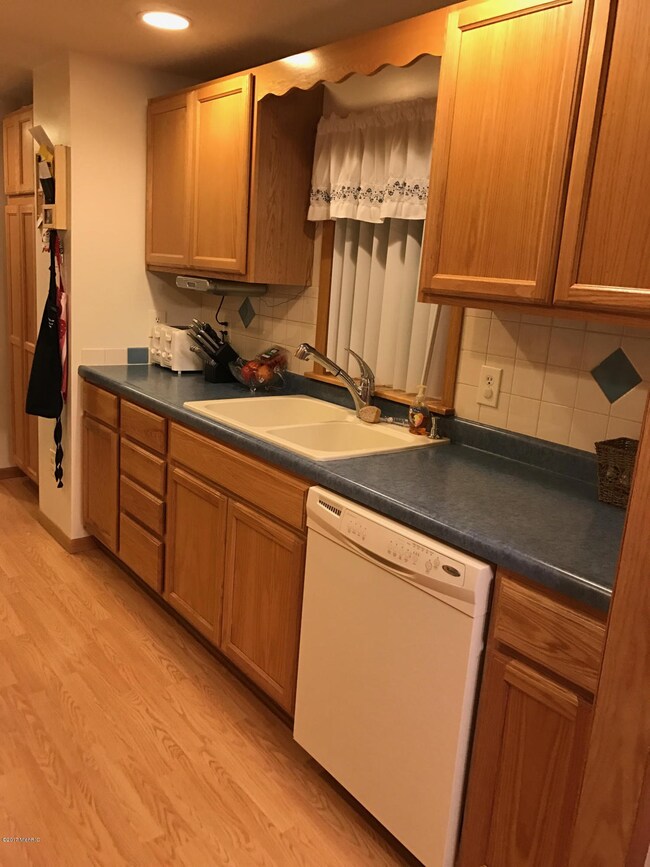 69952 S Nottawa Rd, Sturgis, MI 49091 - photo 5