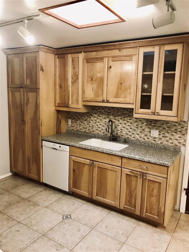 75 E Emerson Way, Sparks, NV 89431 - photo 5