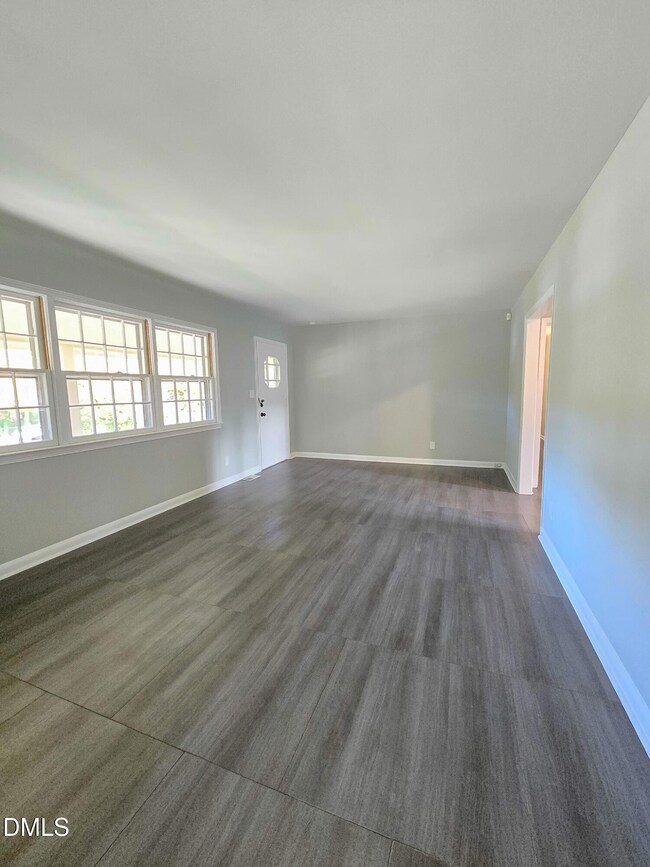 5808 Contour Dr, Raleigh, NC 27612 - photo 3