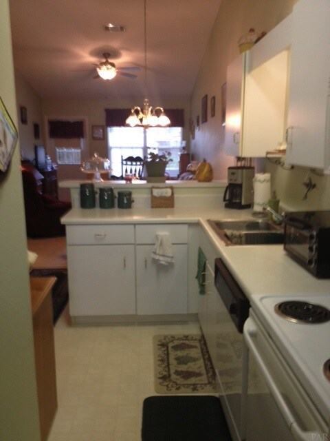 OPEN KITCHEN