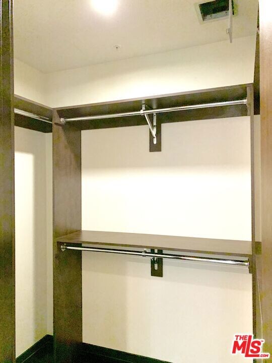 walk in closet