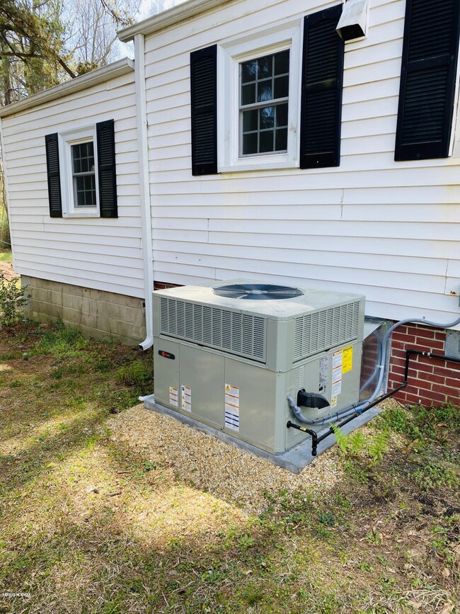 4A2D1483-82A3-48DE-BA55-F2D685F07F6B