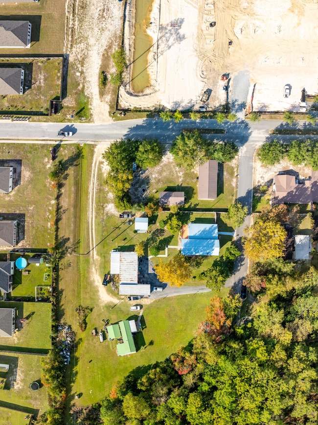 176 Bourbon St, Freeport, FL 32439 - photo 4