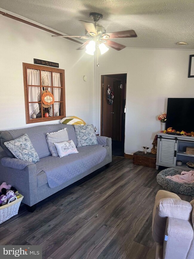 385 Edgewood Ave, Saint Thomas, PA 17252 - photo 7