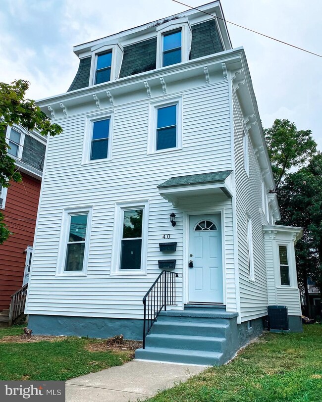 40 High St unit 2ND FLOOR, Woodbury, NJ 08096 - photo 2