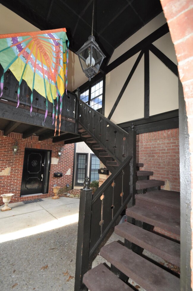 Extra-wide gentle-climb staircase