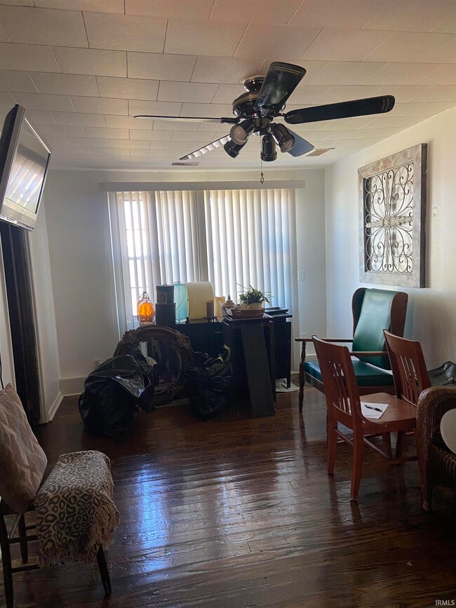 210 S Meridian St, Elnora, IN 47529 - photo 6