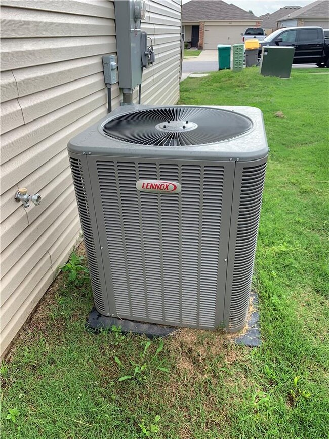 2008 S B Place, Rogers, AR 72758 - photo 3