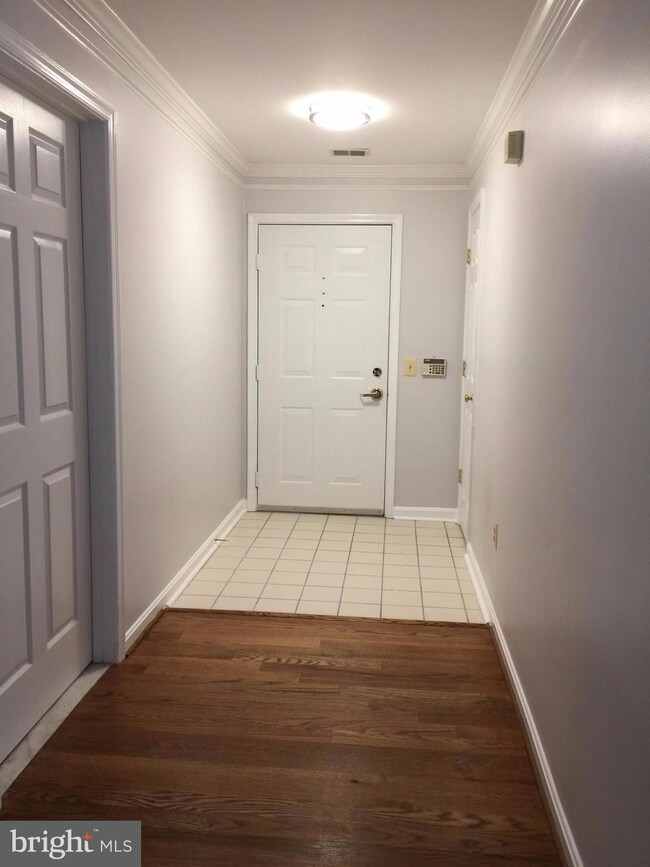 137 Timberbrook Ln unit 101, Gaithersburg, MD 20878 - photo 7