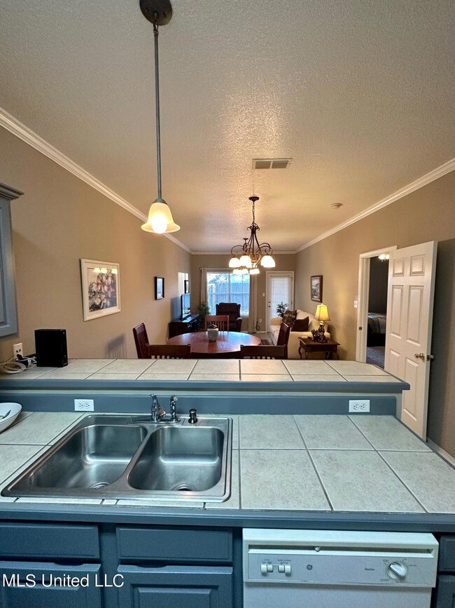 13574 Laurel Oaks Ln, Gulfport, MS 39503 - photo 7