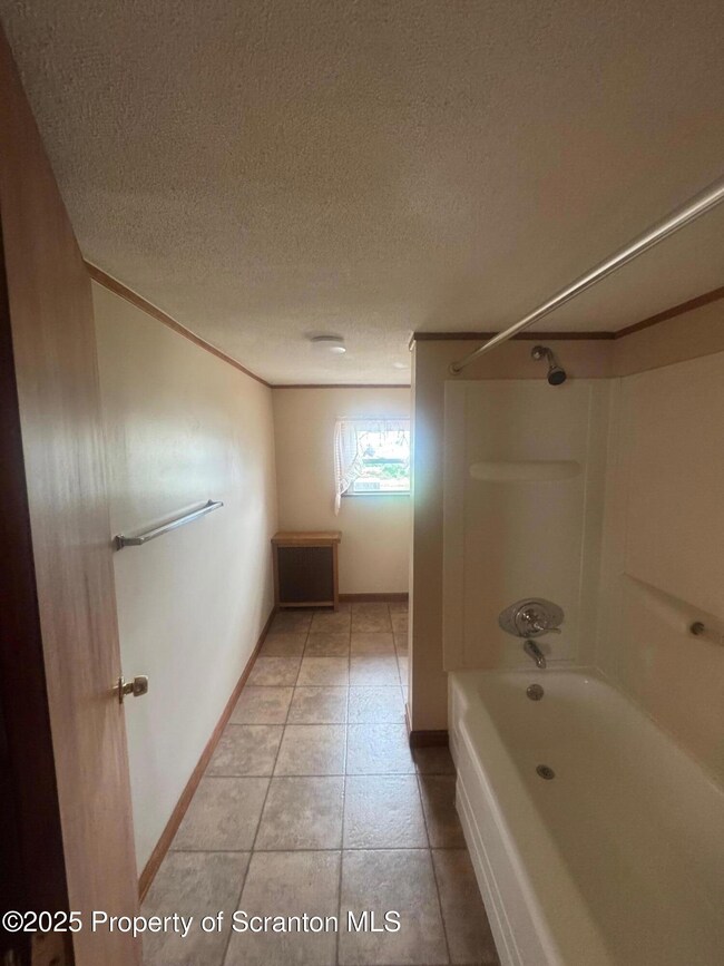 1613 Lafayette St unit 1615, Scranton, PA 18504 - photo 5