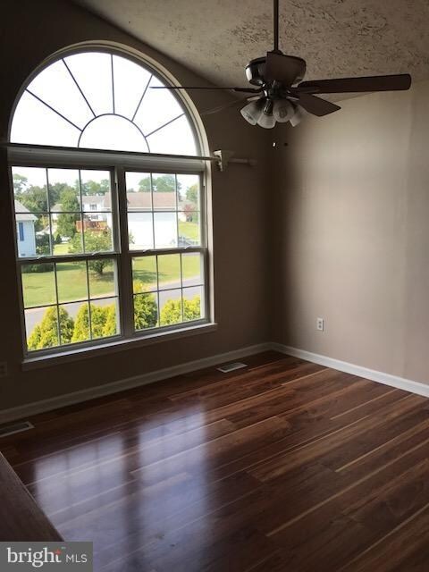 175 Universe Dr, Martinsburg, WV 25404 - photo 2