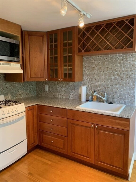 18 Pleasant St unit 2, Charlestown, MA 02129 - photo 3