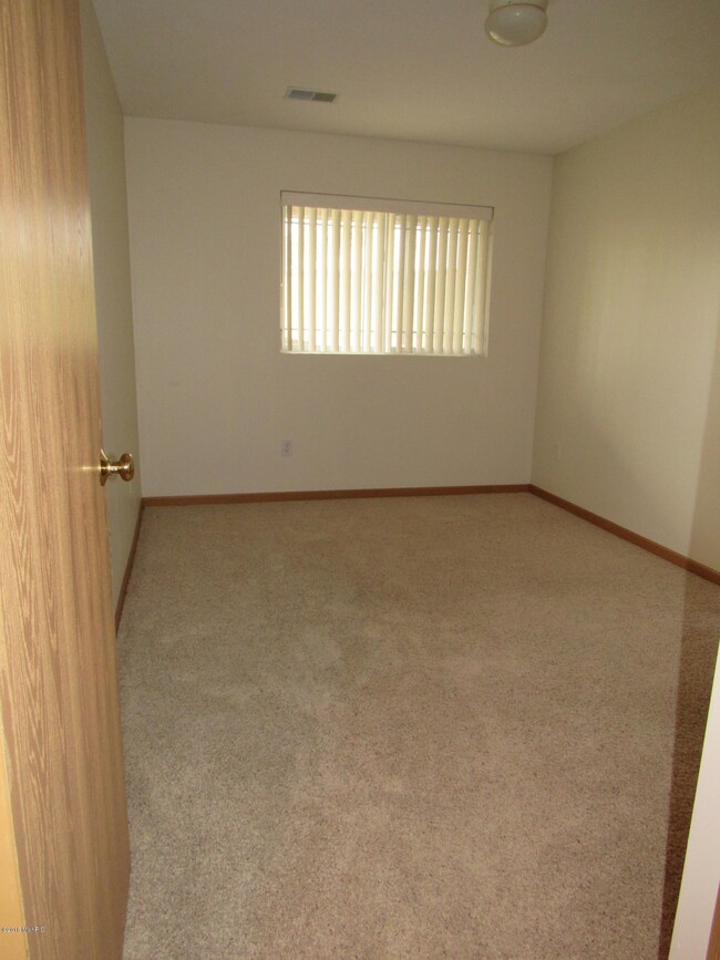 7503 Navajo Valley Dr SW unit 38, Byron Center, MI 49315 - photo 6