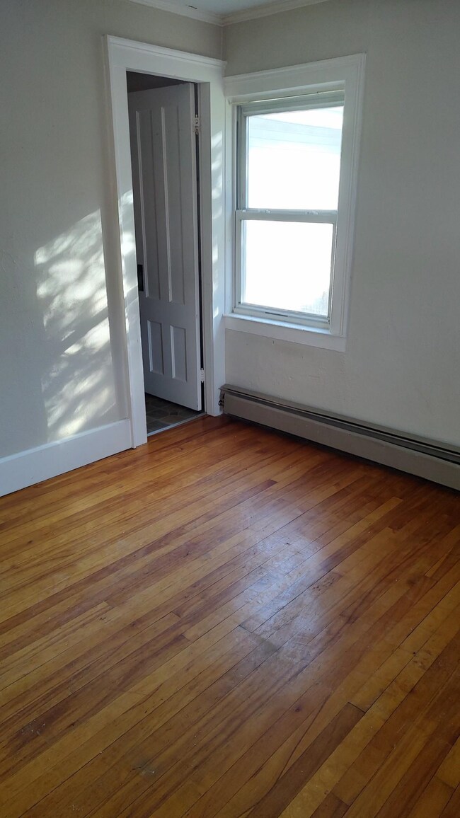 22 Central St unit 3, Lisbon, NH 03585 - photo 5