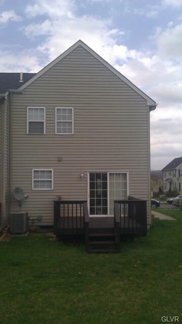 610 Abbe Ct, Freemansburg, PA 18017 - photo 3