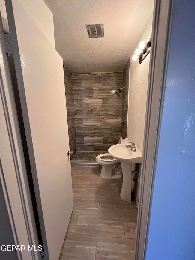 929 Giles Rd, El Paso, TX 79915 - photo 7