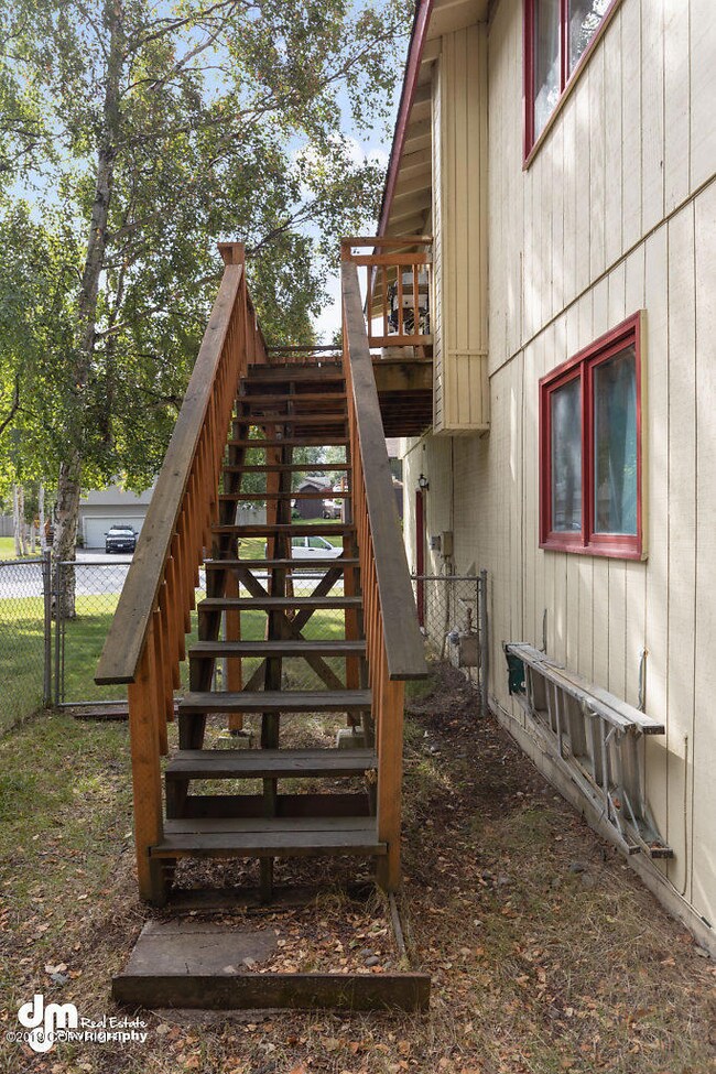 Exterior Back-ELKO0129-SMALL