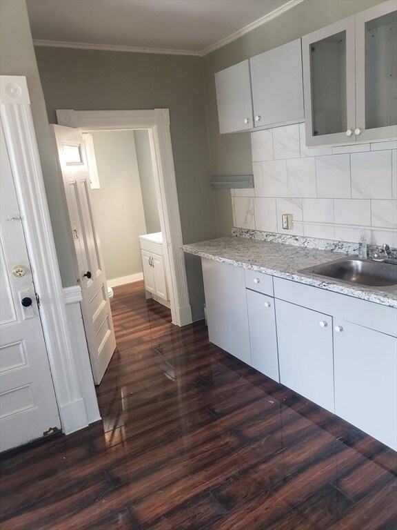 708 Chestnut St, Springfield, MA 01107 - photo 7