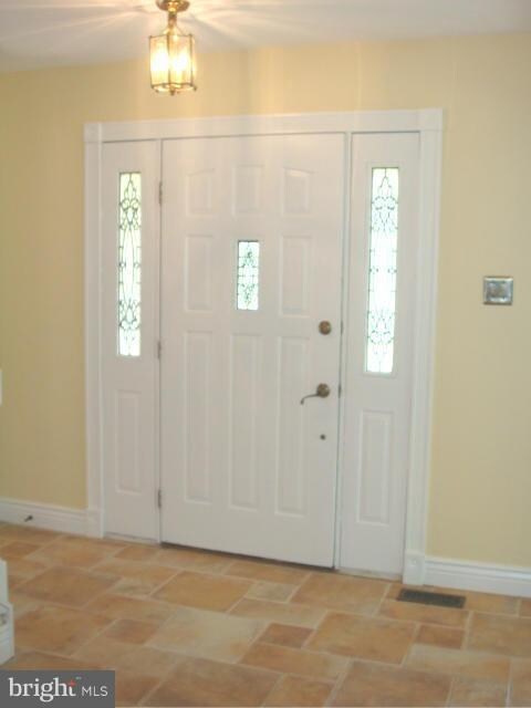 24 Dickens Square, Lutherville Timonium, MD 21093 - photo 4